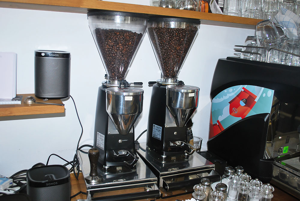 Pos.  37:  Kaffeemühle – Lot  37:  Coffee Grinder