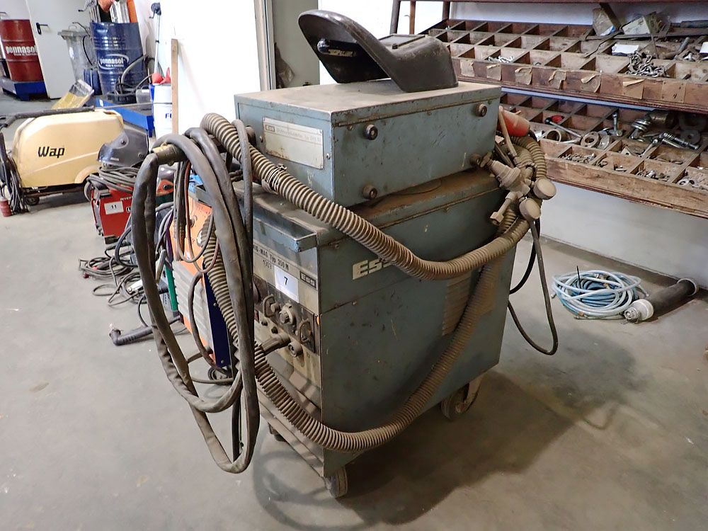 Pos.  7:  MIG MAG Schweißgerät – Lot  7:  MIG MAG welding machine