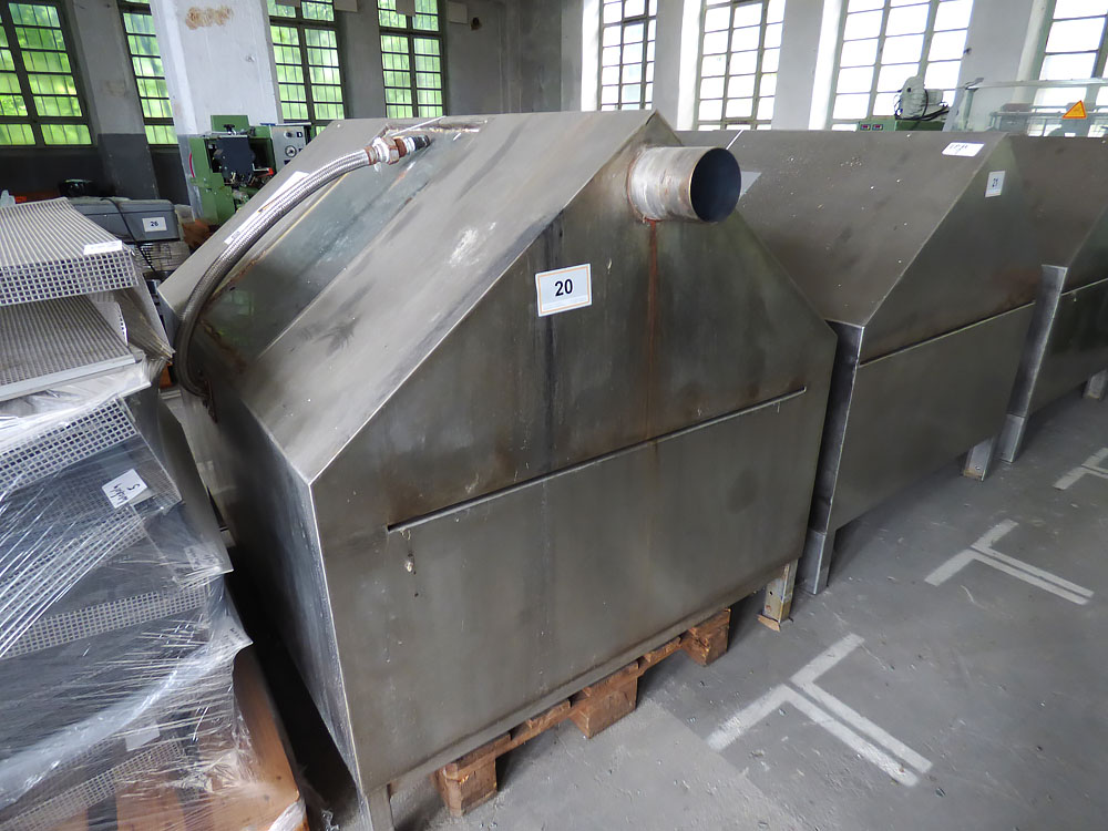 Pos.  20:  Edelstahl-Durchlaufsterilisationskammer – Lot  20:  Stainless steel continuous sterilization chamber