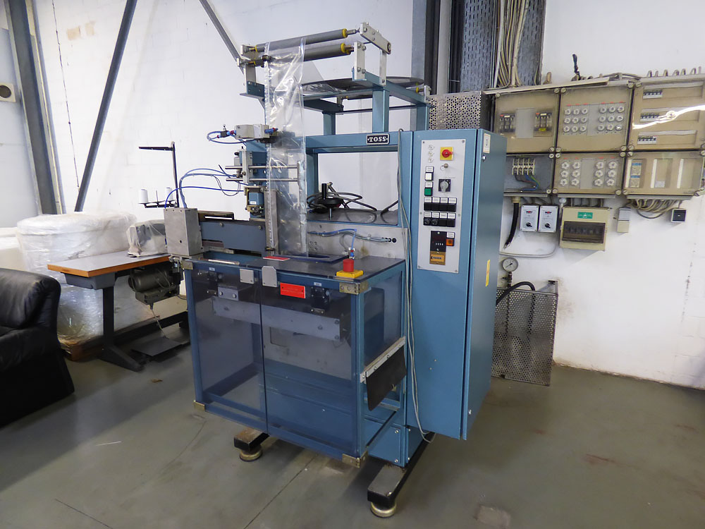 Pos.  3:  Folienverpackungsautomat – Lot  3:  Foil wrapping machine