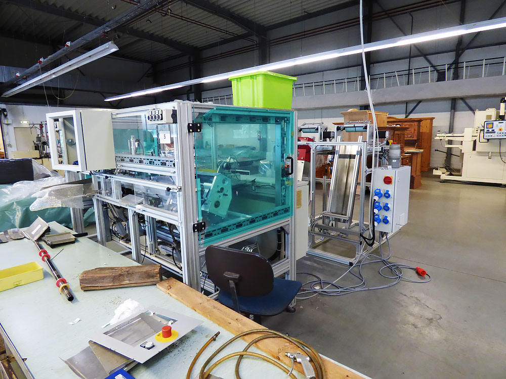 Pos.  5:  Verpackungsautomat – Lot  5:  Automatic packing machine